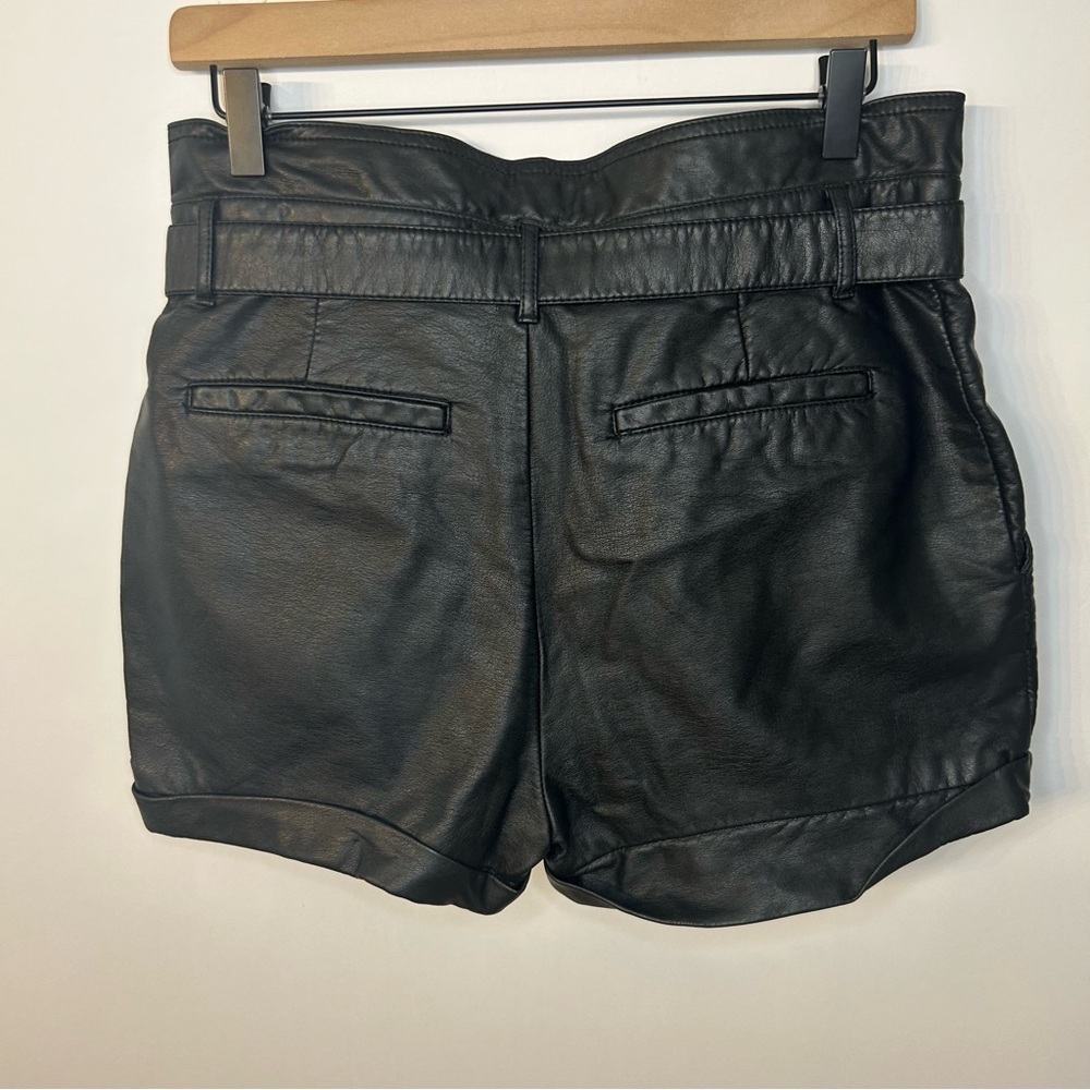 Free People We The Free Black Faux Leather Belted Pleated Shorts, Size 28 - Picture 5 of 8